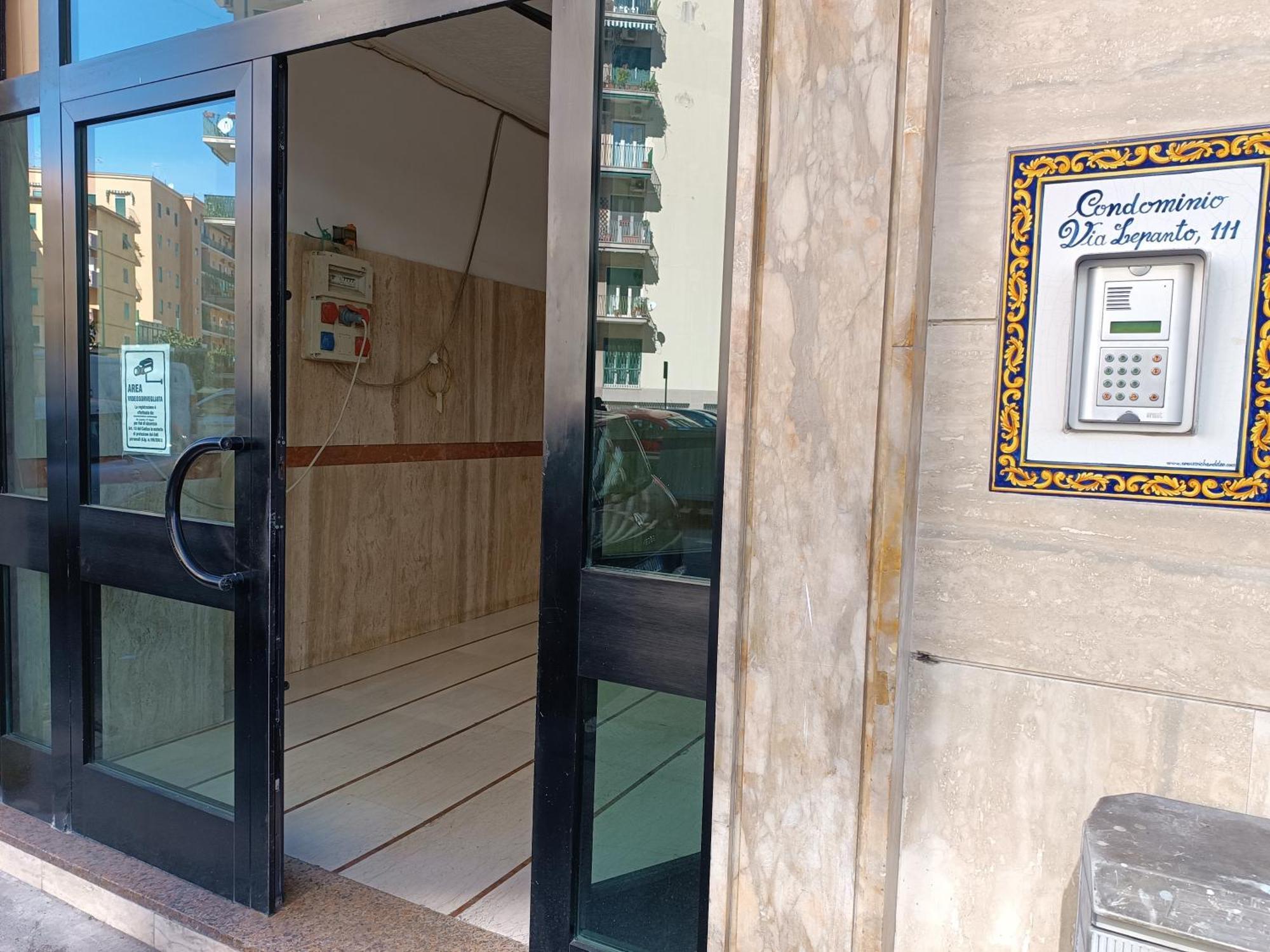B&B Napoli Fuorigrotta المظهر الخارجي الصورة